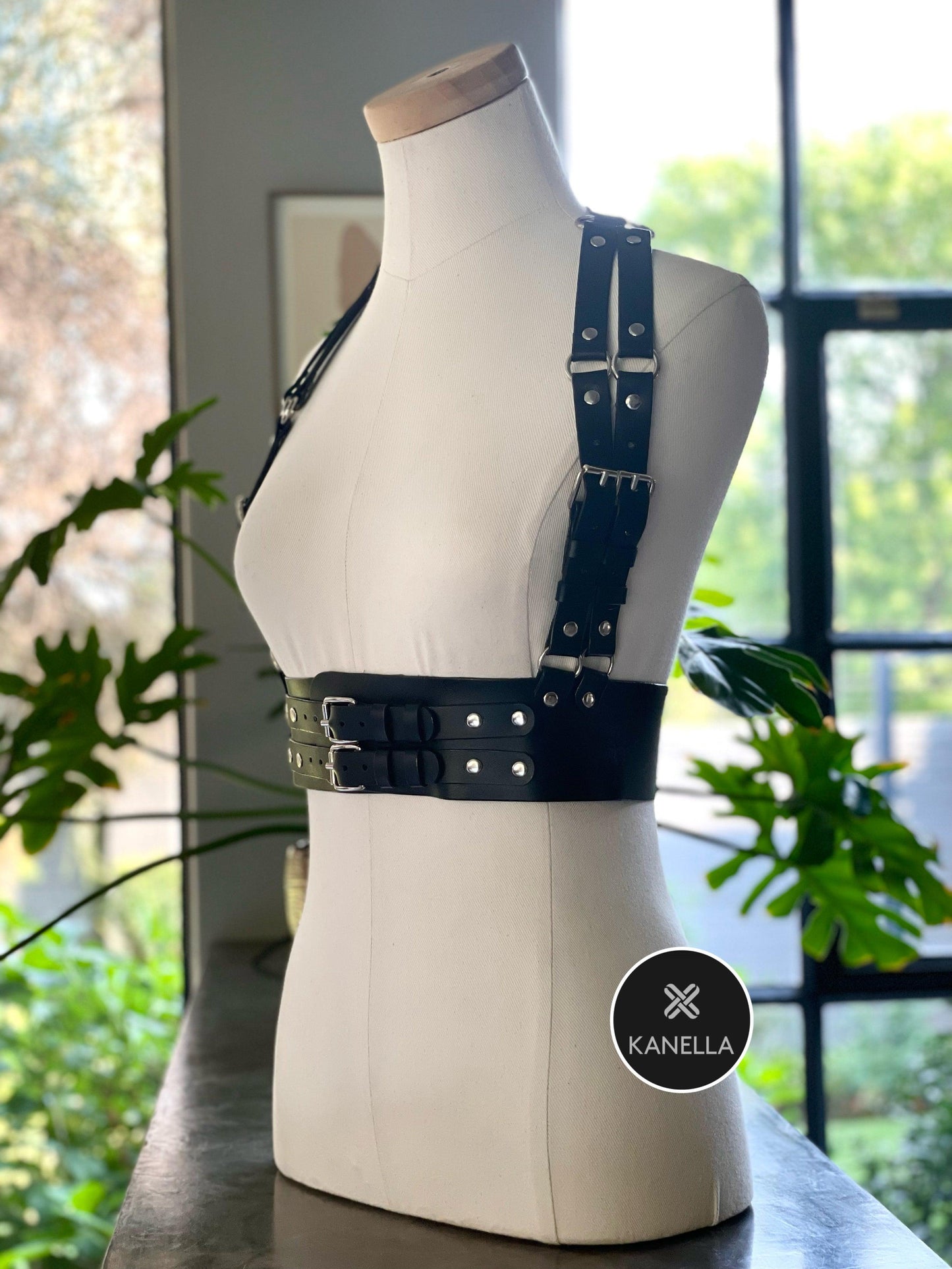 Xanthus Chest Harness - Kanella Leather